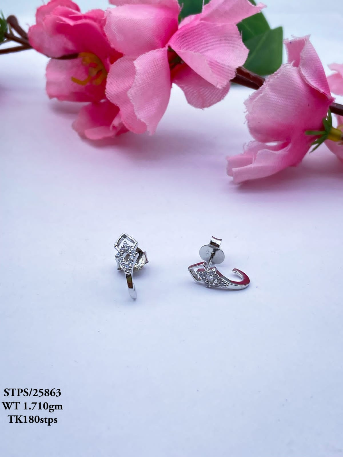 STYLISH LOOK SILVER EARRINGS