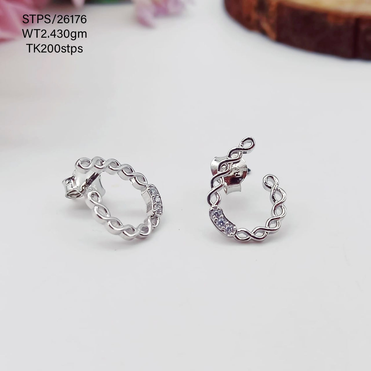 BEAUTIFUL SILVER EARRINGS